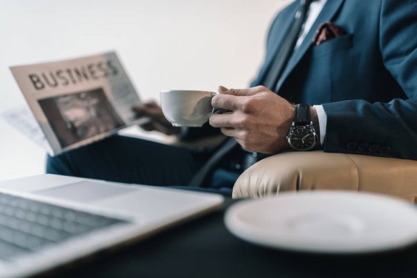 BNB берёт новые высоты, пока BTC ждёт FOMC