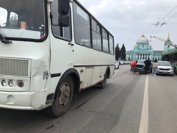 В Курске снова ДТП с участием автобуса